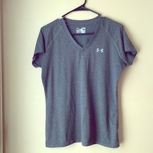 3/$15 Gray Under Armour Workout Top